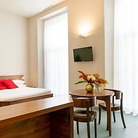 21 Armeno Bed & Breakfast 4*
