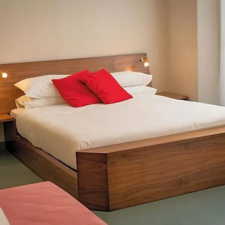 Bed & Breakfast 21 Armeno 4*