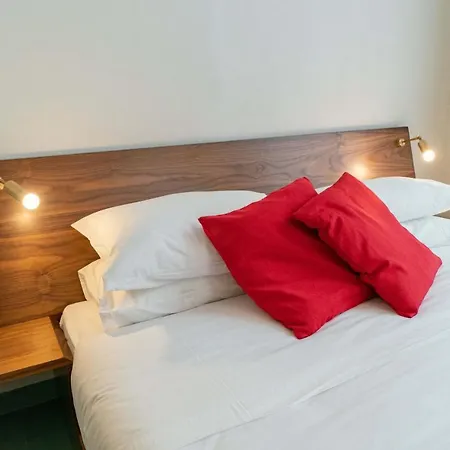 Bed & Breakfast 21 Armeno 4*